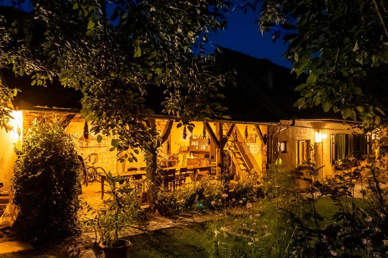 Villa Rihuini Eco Wine House Transylvania Richisu Eksteriør bilde